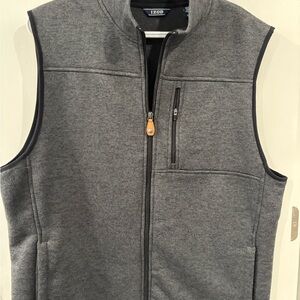 IZOD Men's Charcoal Vest